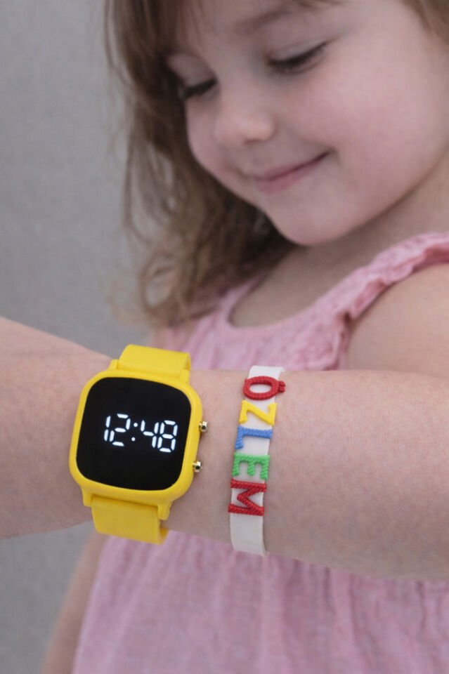 Çocuk Dijital LED Kol Saati Sarı Silikon İsimli Bileklik Kız Erkek Hediyelik Saat Seti