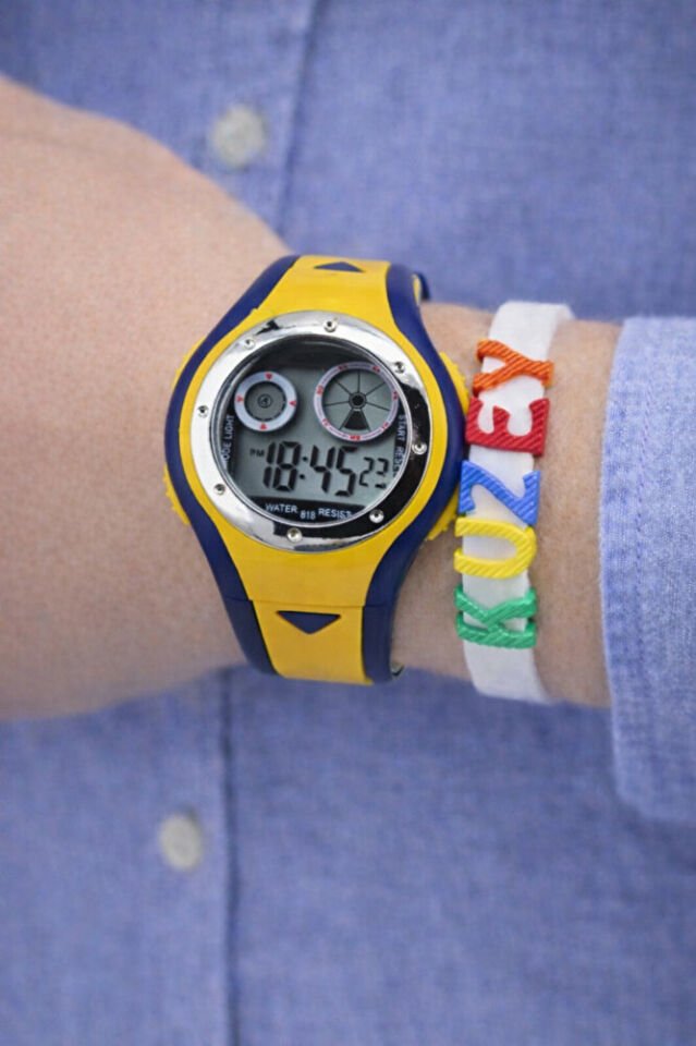 Çocuk Dijital Analog Kol Saati Sarı Lacivert Silikon İsimli Bileklik Kız Erkek Çocuk Saat Seti