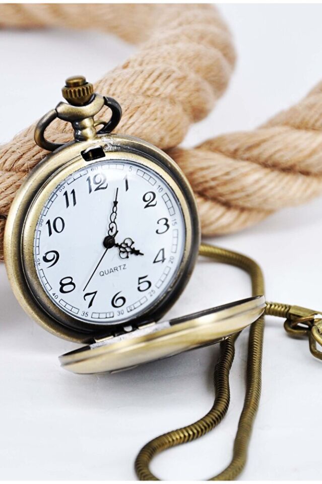 Gümüş Renk Tren Kabartmalı Köstekli Cep Saati SU-1270