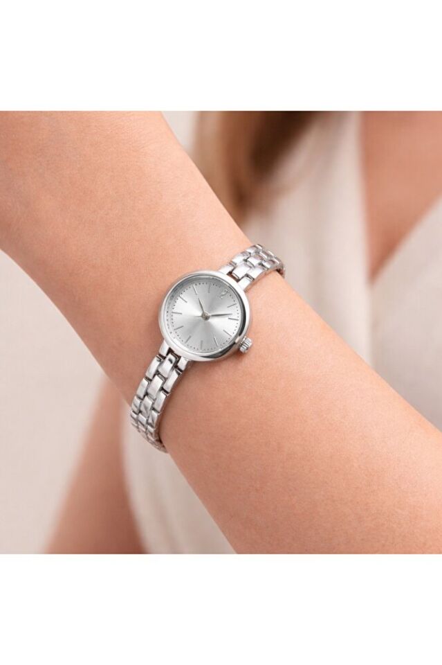 Gümüş Renk Minimal Kasa Şık Sade Genç Kız Kadın Analog Kol Saati