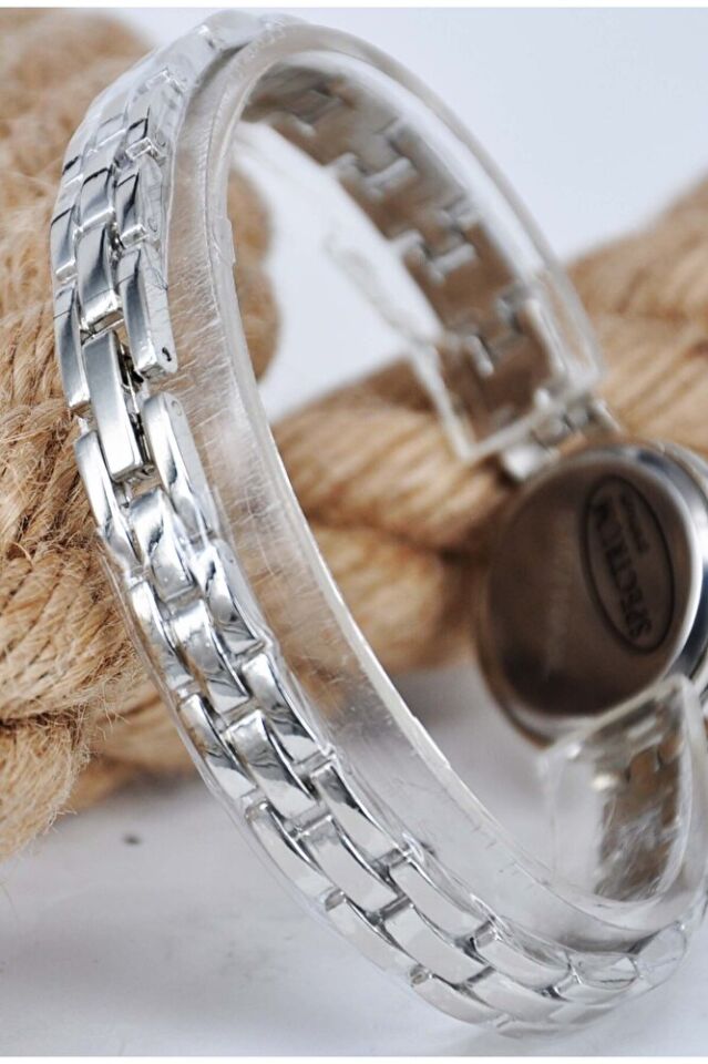 Gümüş Renk Minimal Kasa Şık Sade Genç Kız Kadın Analog Kol Saati