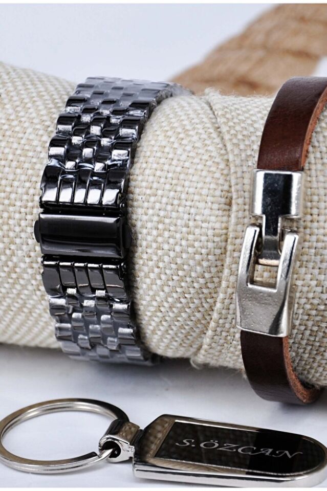 Siyah Metal Kordon Roma Rakamlı İsimli Bileklikli Anahtarlıklı Erkek Klasik Analog Saat Modeli