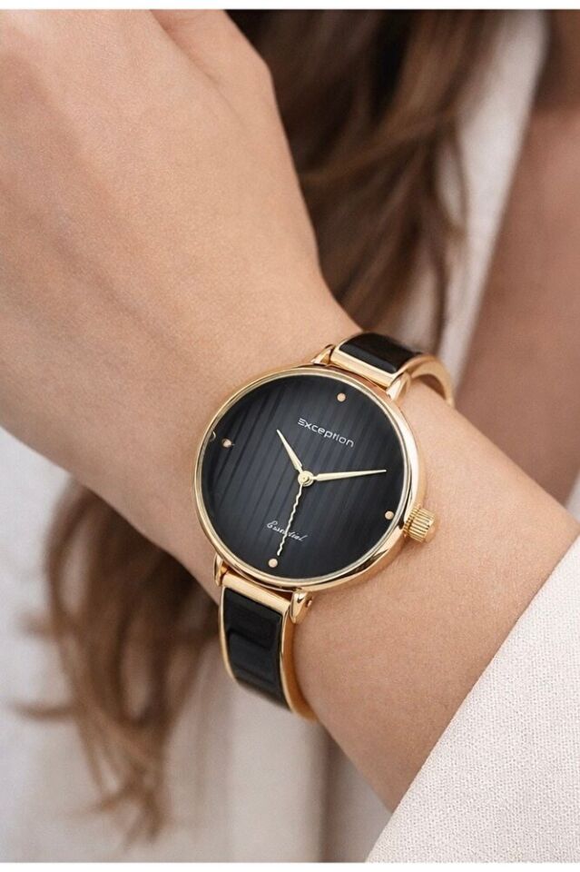 Gold & Siyah Renk Kordonlu Şık Sade Tasarım Genç Kız Kadın Minimalist Şık Analog Kol Saati