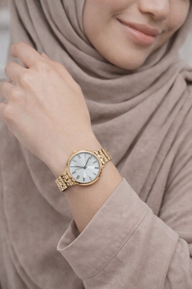 Retro Kadın Saat Gold Renk Roma Rakam Sade Yuvarlak Kasa Zarif Şık Kol Saati