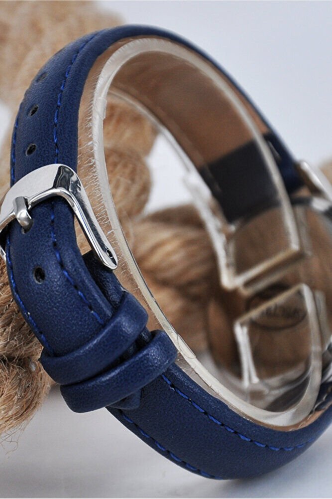 Gümüş Renk Kasa Deri Kordonlu Kadın Analog Şık Günlük Klasik Kol Saati