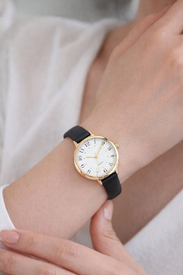 Altın Renk Kasa Siyah Deri Kordon Beyaz Kadran Kadın Quartz Klasik Günlük Şık Kol Saati
