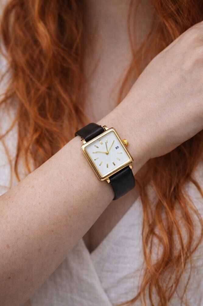 Altın Renk Kasa Takvimli Siyah Deri Kordon Genç Kız Kadın Zarif Şık Analog Kol Saati