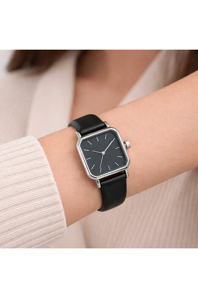 Gümüş Renk Minimal Kare Kasa Siyah Yumuşak Deri Kordonlu Şık Zarif Analog Kadın Kol Saati