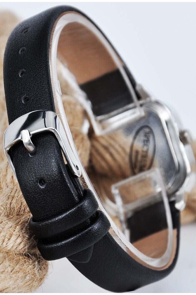 Gümüş Renk Minimal Kare Kasa Siyah Yumuşak Deri Kordonlu Şık Zarif Analog Kadın Kol Saati