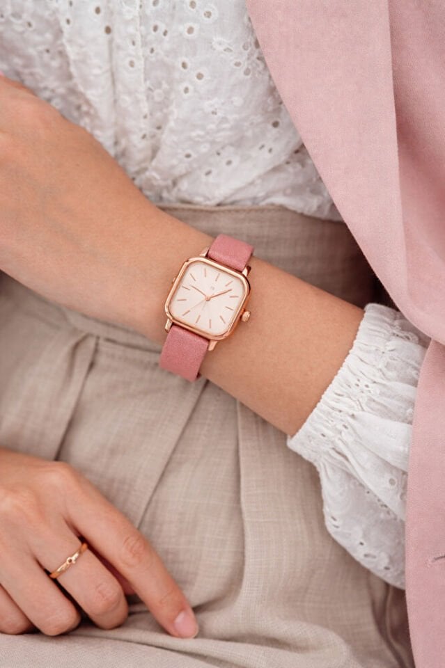 Pembe Renk Deri Kordonlu Minimal Kare Bakır Kasa Zarif Minimalist Şık Analog Kadın Kol Saati